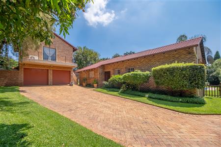 False - House For Sale in Fourways, Sandton, Gauteng - M126625