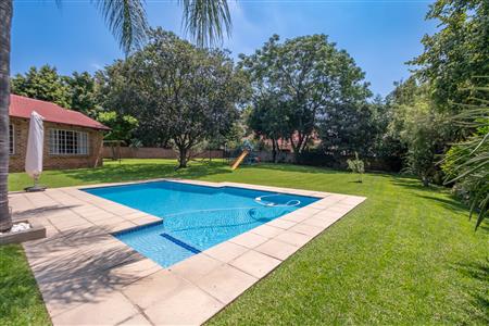 False - House For Sale in Fourways, Sandton, Gauteng - M126625