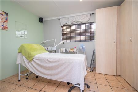 False - House For Sale in Fourways, Sandton, Gauteng - M126625