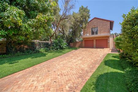 False - House For Sale in Fourways, Sandton, Gauteng - M126625