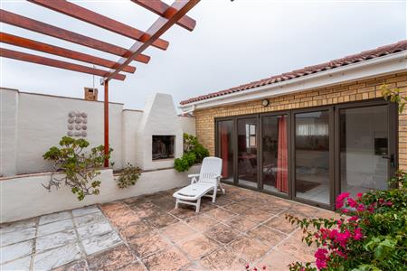 False - House withdrawn in Oceanview Heights, Struisbaai - M126617