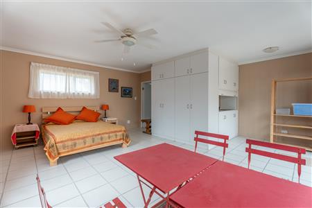 False - House withdrawn in Oceanview Heights, Struisbaai - M126617
