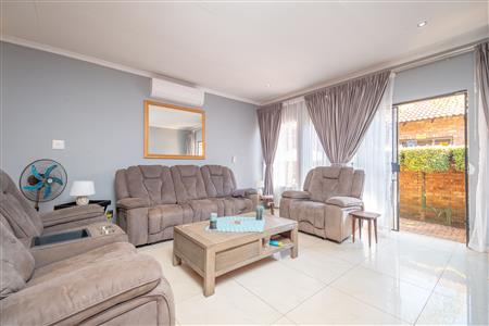 False - Townhouse For Sale in Doornpoort, Pretoria, Gauteng - M126618