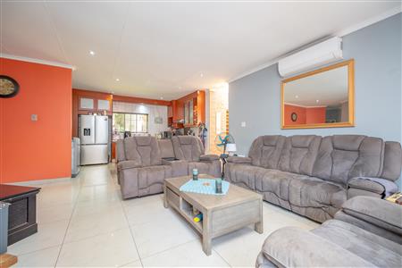 False - Townhouse For Sale in Doornpoort, Pretoria, Gauteng - M126618