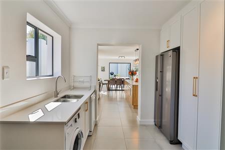False - House For Sale in Voelklip, Hermanus, Western Cape - M126626