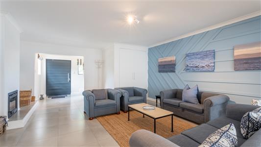 False - House For Sale in Voelklip, Hermanus, Western Cape - M126626