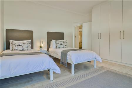 False - House For Sale in Voelklip, Hermanus, Western Cape - M126626