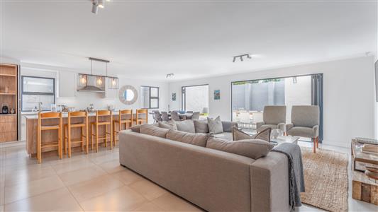 False - House For Sale in Voelklip, Hermanus, Western Cape - M126626