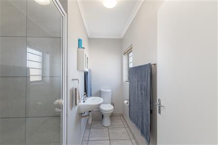 False - Townhouse For Sale in Brackenfell South, Brackenfell, Western Cape - M126637