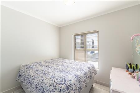 False - Townhouse For Sale in Brackenfell South, Brackenfell, Western Cape - M126637