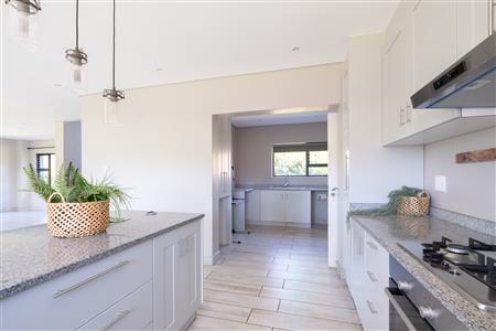 False - Townhouse For Sale in Leonard, Hilton, KwaZulu Natal - M126629