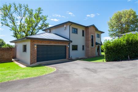 False - Townhouse For Sale in Leonard, Hilton, KwaZulu Natal - M126629