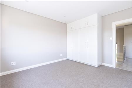 False - Townhouse For Sale in Leonard, Hilton, KwaZulu Natal - M126629