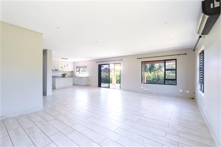 False - Townhouse For Sale in Leonard, Hilton, KwaZulu Natal - M126629