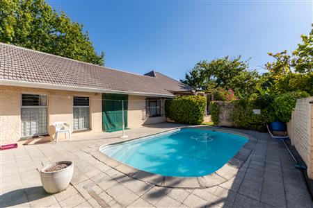 False - House For Sale in Vrykyk, Paarl, Western Cape - M126630