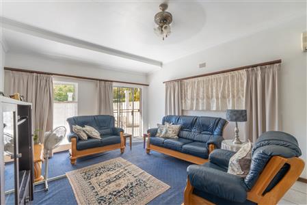 False - House For Sale in Vrykyk, Paarl, Western Cape - M126630