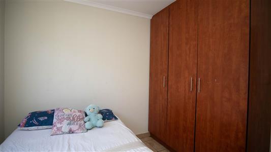 False - House For Sale in Waterval East, Rustenburg, North West - M126641