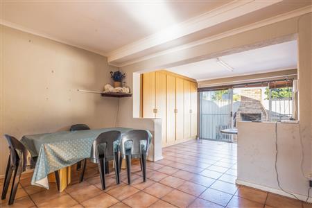 House For Sale in Protea Heights, Brackenfell, Western Cape - M126648