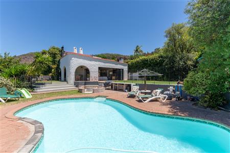 False - House For Sale in Paarl Central, Paarl, Western Cape - M126661