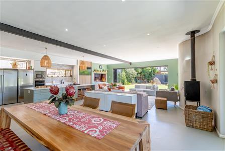 False - House For Sale in Paarl Central, Paarl, Western Cape - M126661