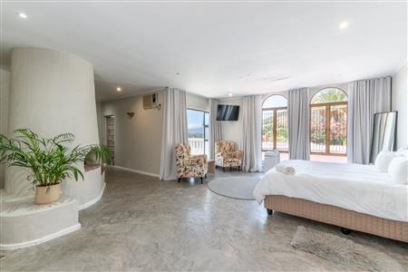 False - House For Sale in Paarl Central, Paarl, Western Cape - M126661