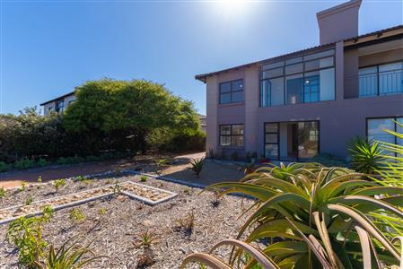 False - Townhouse Sold in Langebaan Country Estate, Langebaan, Western Cape - M126670