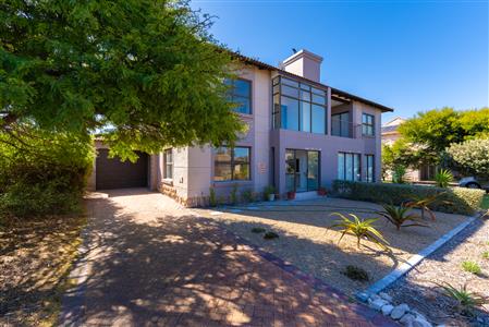 False - Townhouse Sold in Langebaan Country Estate, Langebaan, Western Cape - M126670