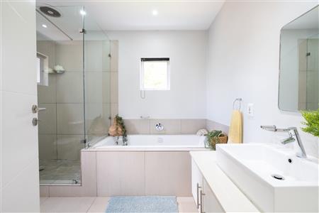 Townhouse For Sale in Clarendon, Pietermaritzburg, KwaZulu Natal - M126669
