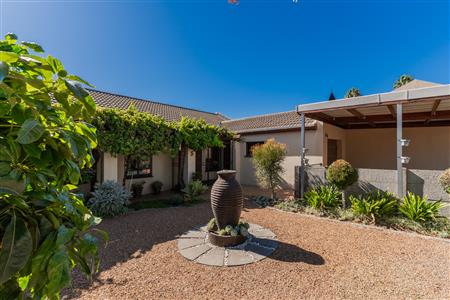 House Sold in Paarl North, Paarl, Western Cape - M126668