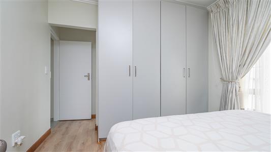 Townhouse For Sale in Fourways, Sandton, Gauteng - M126672