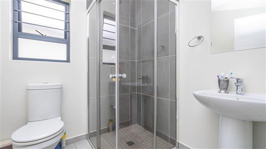 Townhouse For Sale in Fourways, Sandton, Gauteng - M126672