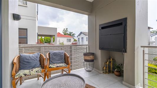 Townhouse For Sale in Fourways, Sandton, Gauteng - M126672