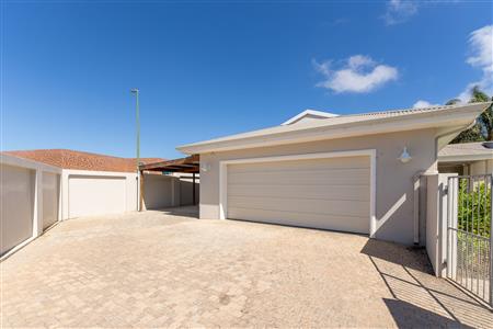 House For Sale in Whale Rock, Plettenberg Bay, Western Cape - M126688