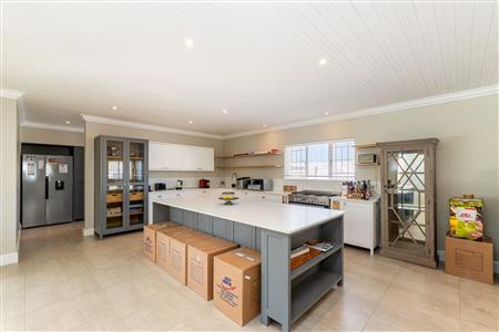 House For Sale in Whale Rock, Plettenberg Bay, Western Cape - M126688