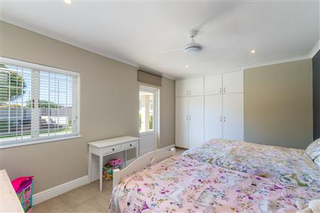 House For Sale in Whale Rock, Plettenberg Bay, Western Cape - M126688