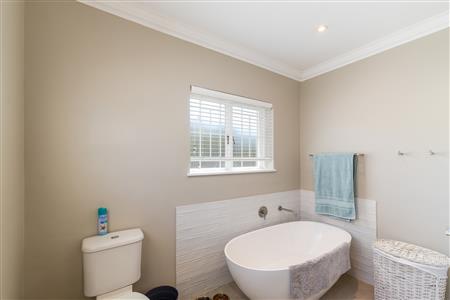 House For Sale in Whale Rock, Plettenberg Bay, Western Cape - M126688