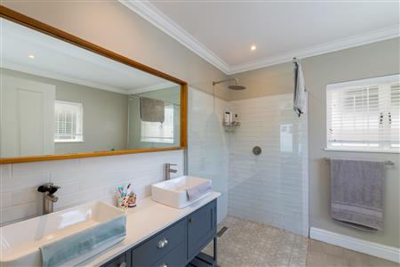 House For Sale in Whale Rock, Plettenberg Bay, Western Cape - M126688