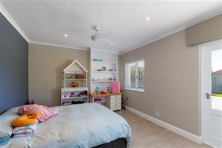 House For Sale in Whale Rock, Plettenberg Bay, Western Cape - M126688