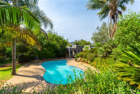 House For Sale in Hoog En Droog, Paarl, Western Cape - M126701