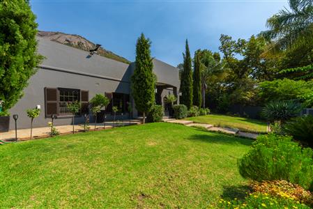 House For Sale in Hoog En Droog, Paarl, Western Cape - M126701