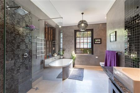 House For Sale in Hoog En Droog, Paarl, Western Cape - M126701