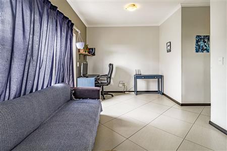 False - Apartment For Sale in Buh Rein Estate, Kraaifontein, Western Cape - M126702