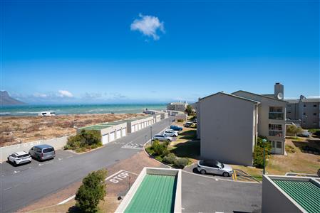 False - Apartment For Sale in Greenways Golf Estate, Strand, Western Cape - M126704