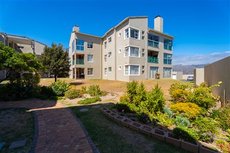 False - Apartment For Sale in Greenways Golf Estate, Strand, Western Cape - M126704