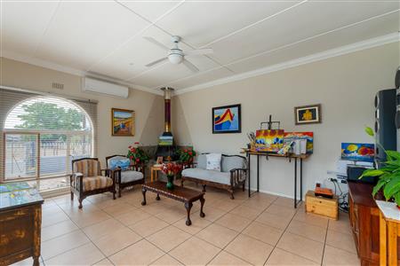House For Sale in West Bank, Oudtshoorn, Western Cape - M126706