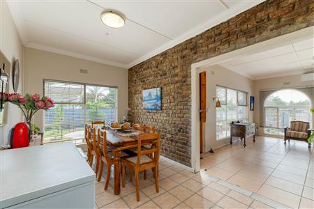 House For Sale in West Bank, Oudtshoorn, Western Cape - M126706