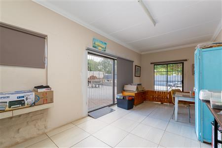 House For Sale in West Bank, Oudtshoorn, Western Cape - M126706