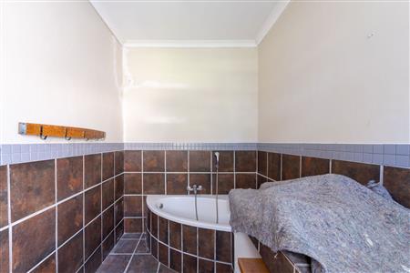 Farm For Sale in Riversdale, Western Cape - M126708