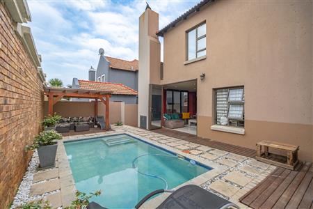 House For Sale in Homes Haven, Krugersdorp, Gauteng - M126718