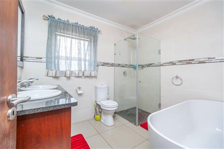 House For Sale in Homes Haven, Krugersdorp, Gauteng - M126718